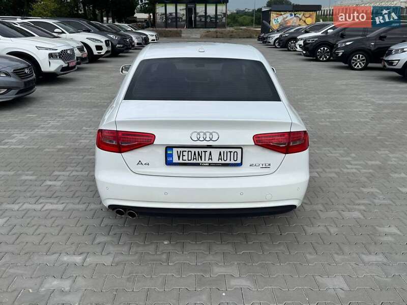 Седан Audi A4 2014 в Киеве
