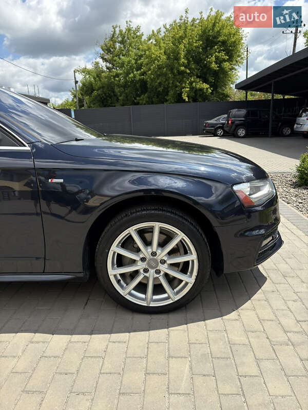 Седан Audi A4 2013 в Луцьку