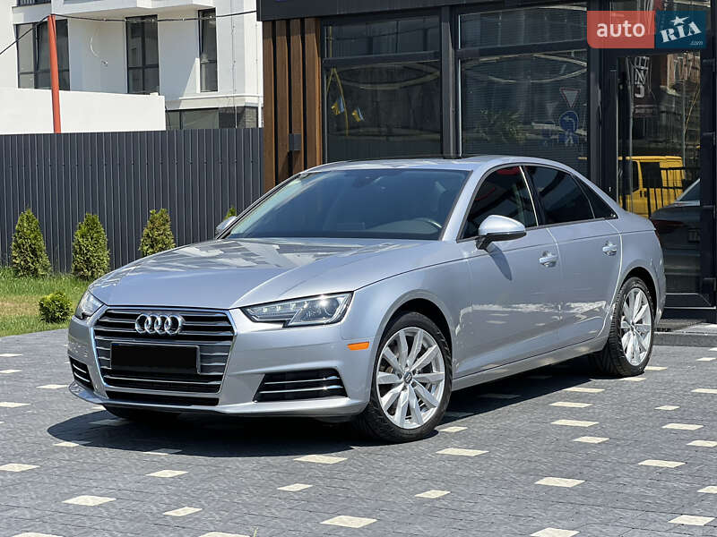 Седан Audi A4 2017 в Ужгороді