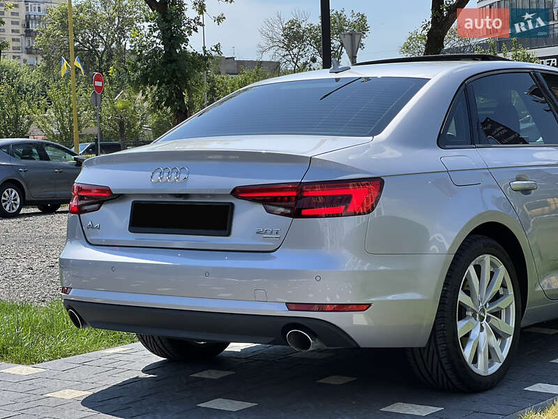 Седан Audi A4 2017 в Ужгороді