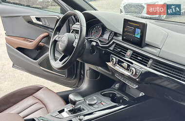 Седан Audi A4 2018 в 