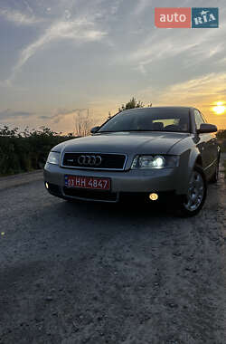 Седан Audi A4 2001 в Кременці