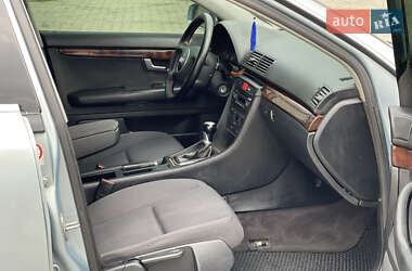 Седан Audi A4 2001 в 