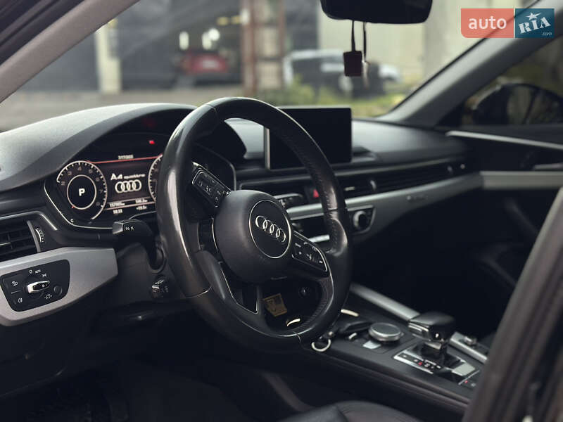 Седан Audi A4 2016 в Львове
