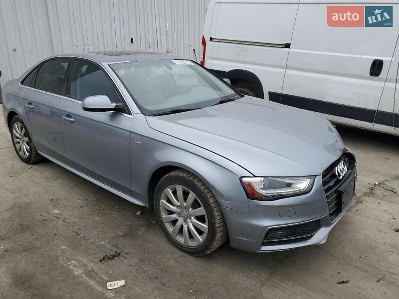 Седан Audi A4 2015 в 