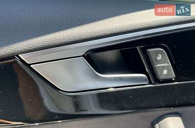 Седан Audi A4 2023 в 