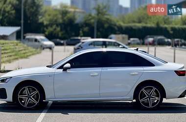 Седан Audi A4 2023 в 