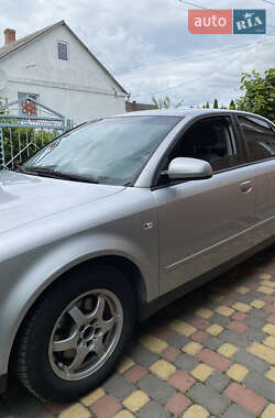Седан Audi A4 2003 в 