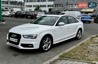 Седан Audi A4 2015 в 