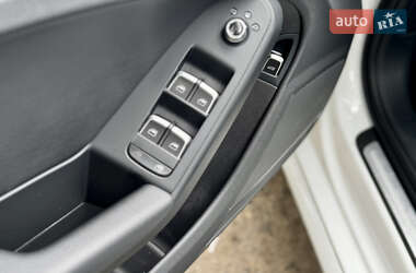 Седан Audi A4 2015 в 