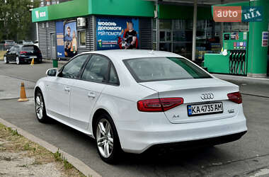 Седан Audi A4 2015 в 