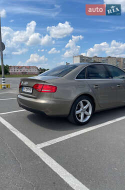 Седан Audi A4 2011 в 