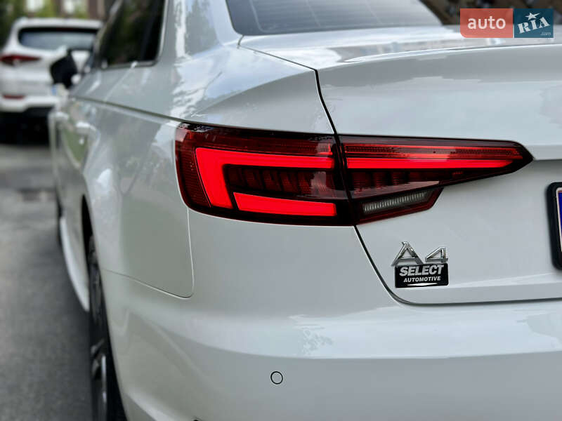 Седан Audi A4 2017 в Киеве