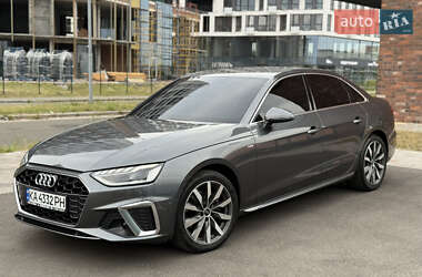 Седан Audi A4 2022 в 