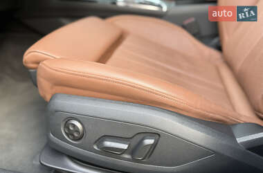 Седан Audi A4 2022 в 