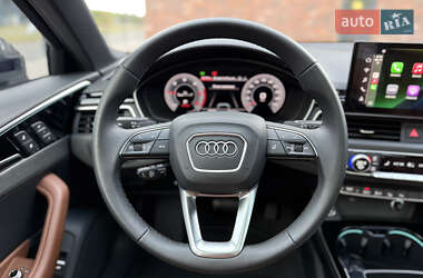 Седан Audi A4 2022 в 