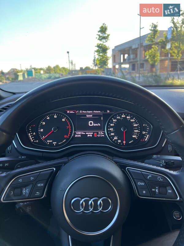 Седан Audi A4 2018 в Львові