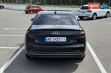 Седан Audi A4 2018 в 