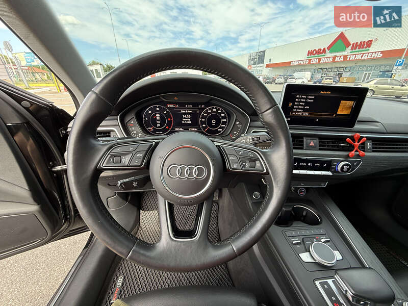 Седан Audi A4 2018 в Дніпрі