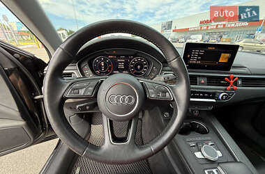 Седан Audi A4 2018 в 