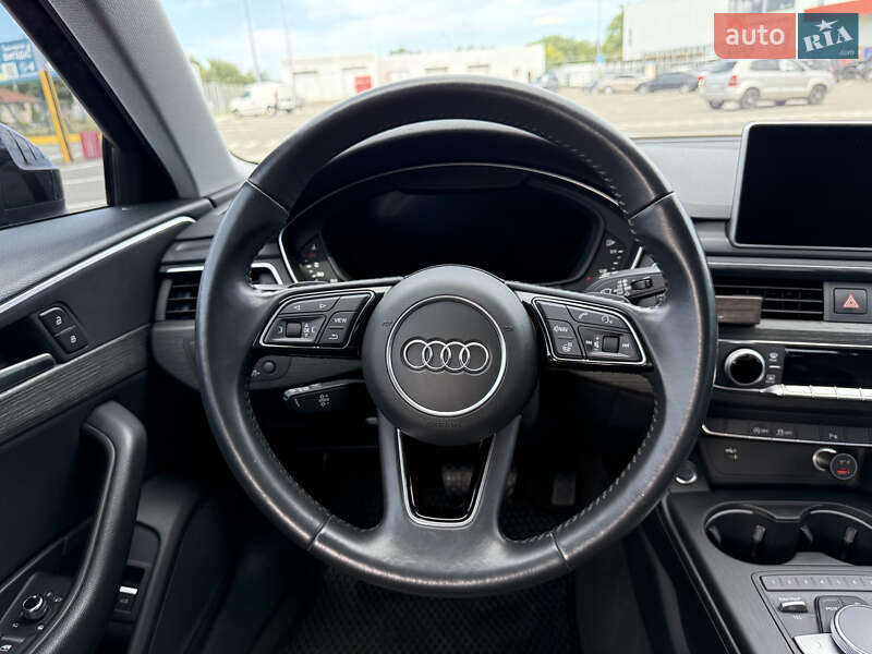 Седан Audi A4 2018 в Дніпрі