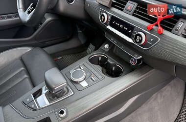 Седан Audi A4 2018 в 