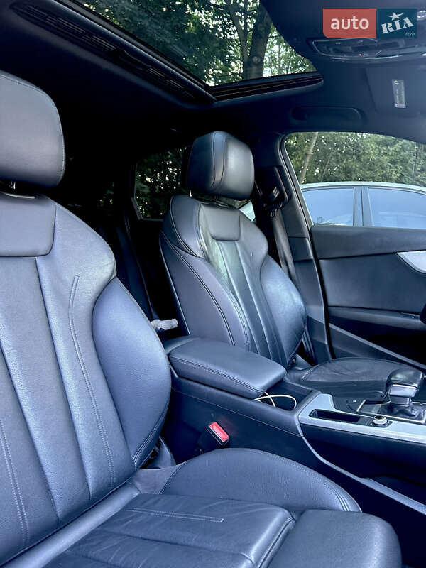 Седан Audi A4 2016 в Львові