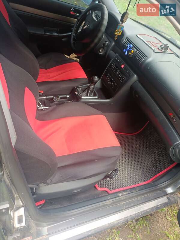 Универсал Audi A4 2000 в Барановке