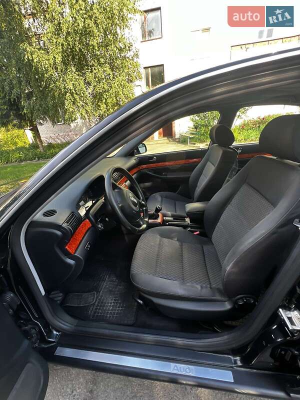 Седан Audi A4 2001 в Ковелі