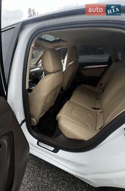 Седан Audi A4 2014 в 