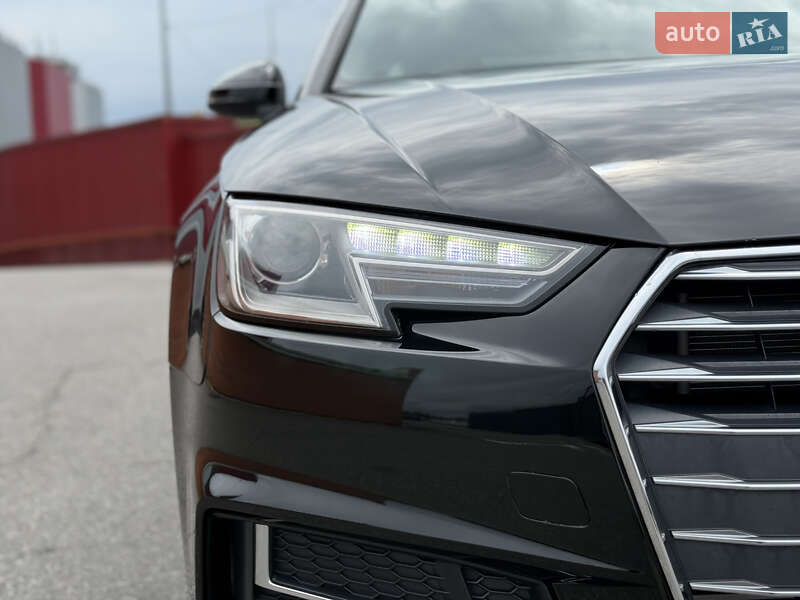 Седан Audi A4 2017 в Києві