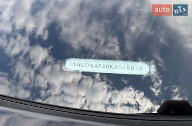 Седан Audi A4 2019 в Днепре