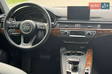 Седан Audi A4 2019 в 