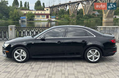Седан Audi A4 2019 в 