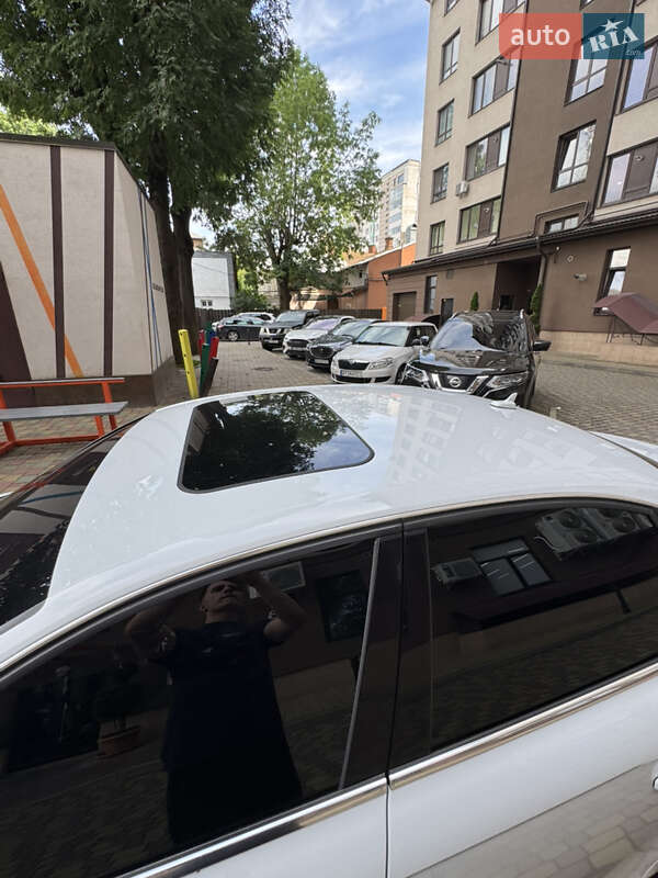 Седан Audi A4 2014 в Івано-Франківську