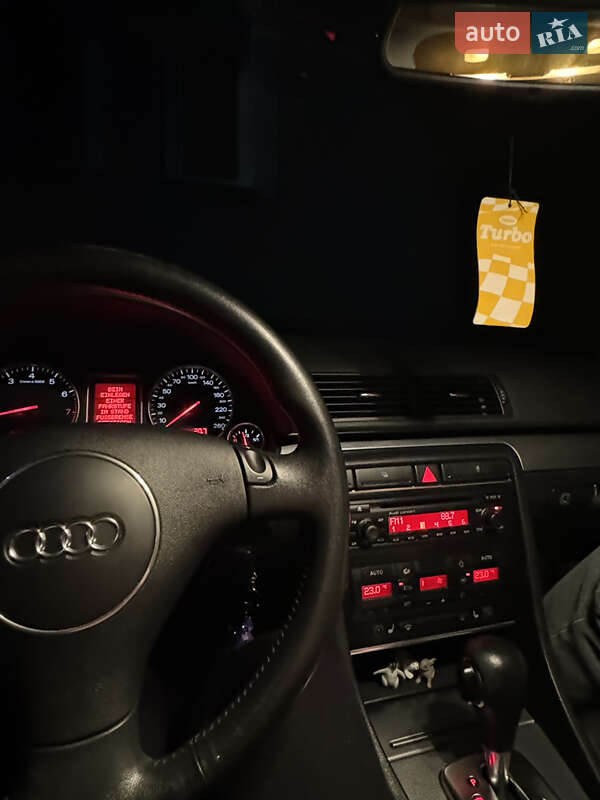 Седан Audi A4 2002 в Івано-Франково