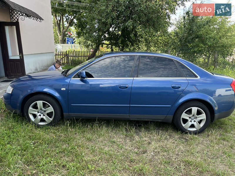 Седан Audi A4 2002 в Івано-Франково