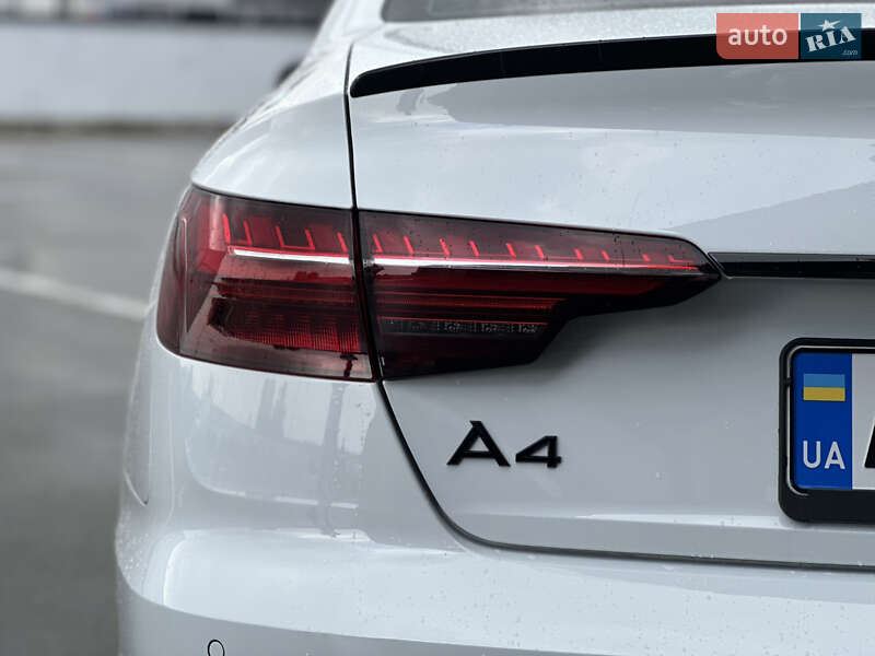 Седан Audi A4 2023 в Києві