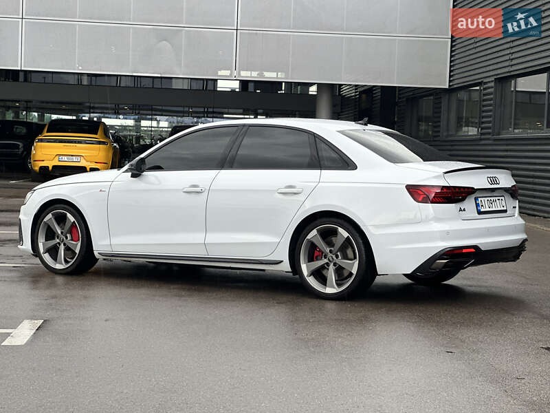 Седан Audi A4 2023 в Києві