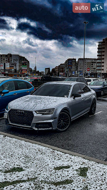 Седан Audi A4 2017 в Ивано-Франковске
