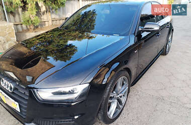 Седан Audi A4 2014 в 