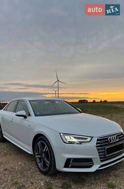 Седан Audi A4 2017 в 