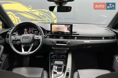 Седан Audi A4 2020 в 
