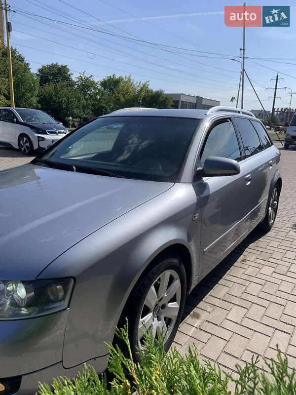 Універсал Audi A4 2004 в Ужгороді