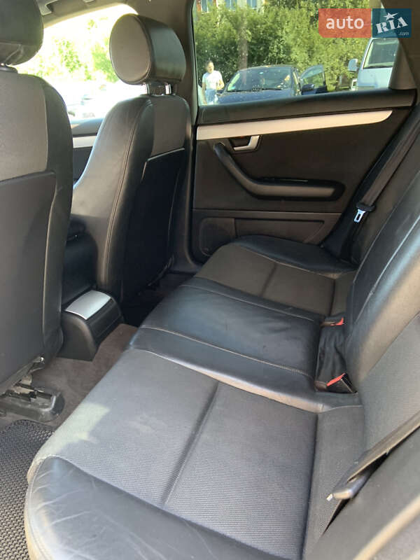 Універсал Audi A4 2004 в Ужгороді