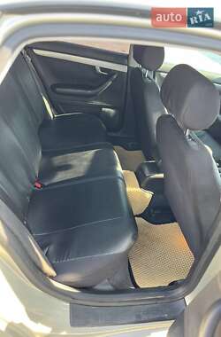 Седан Audi A4 2001 в 