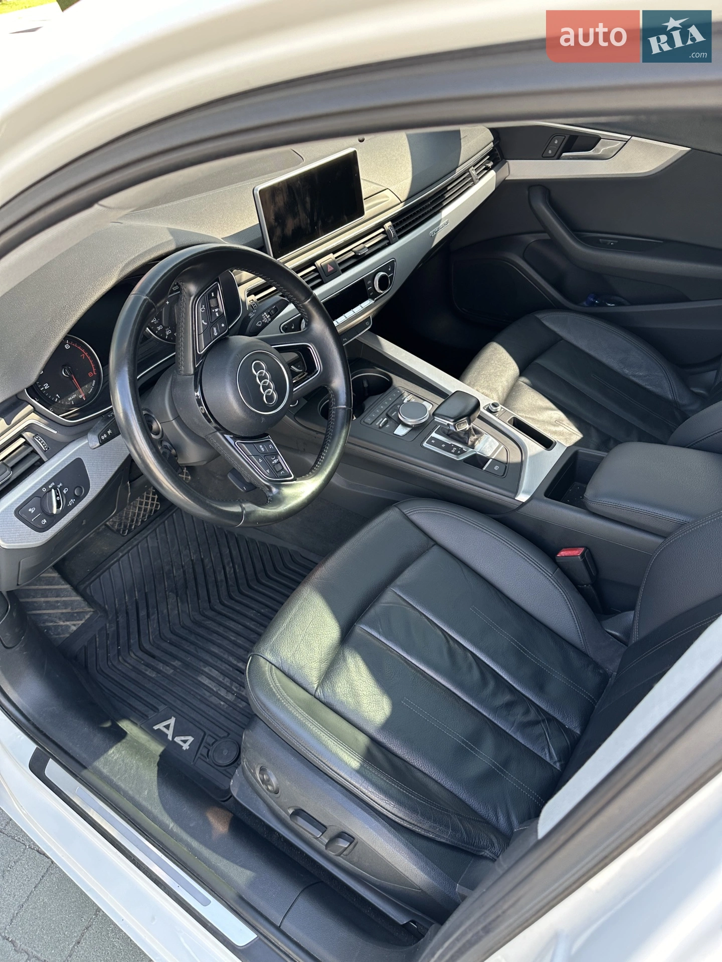 2016 Audi A4 - мініатюра 25