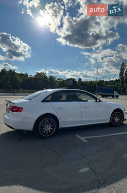 Седан Audi A4 2012 в 