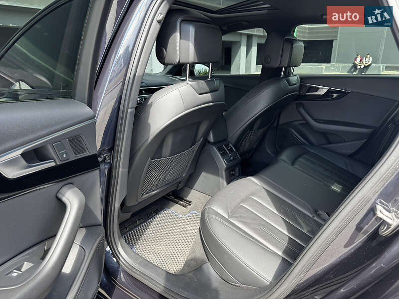 Седан Audi A4 2016 в Киеве