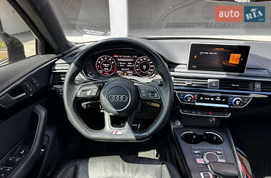 Седан Audi A4 2016 в 